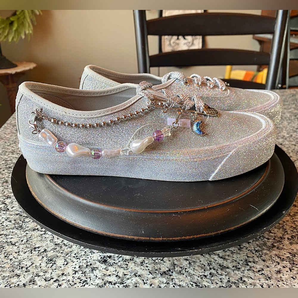 ♥️💖 RARE Vans Limited Ed Holo Beads Baubles Chains WORN ONCE Unisex Shoes